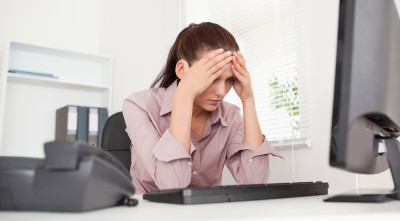 פיצויים לעובדת שהתפטרה ומעסיקה סירב להחזירה לעבודה ללא נימוק